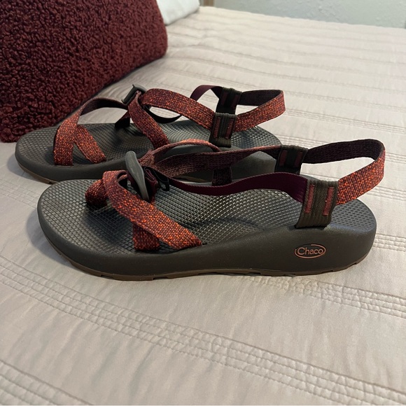 Chaco Other - Chaco Men’s Burgundy and Black Adventure Sandals